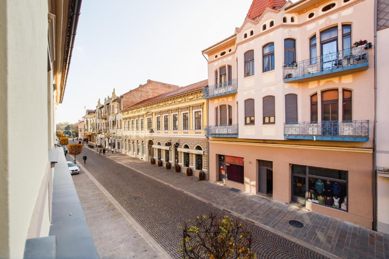 Eat It Cozy Downtown Apartments Oradea Extérieur photo