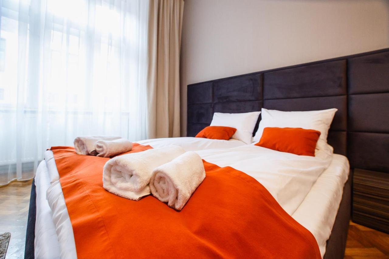 Eat It Cozy Downtown Apartments Oradea Extérieur photo