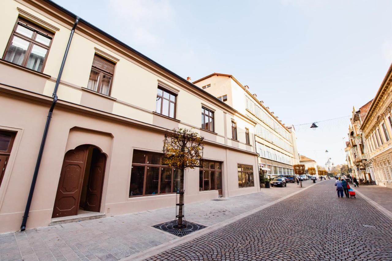 Eat It Cozy Downtown Apartments Oradea Extérieur photo